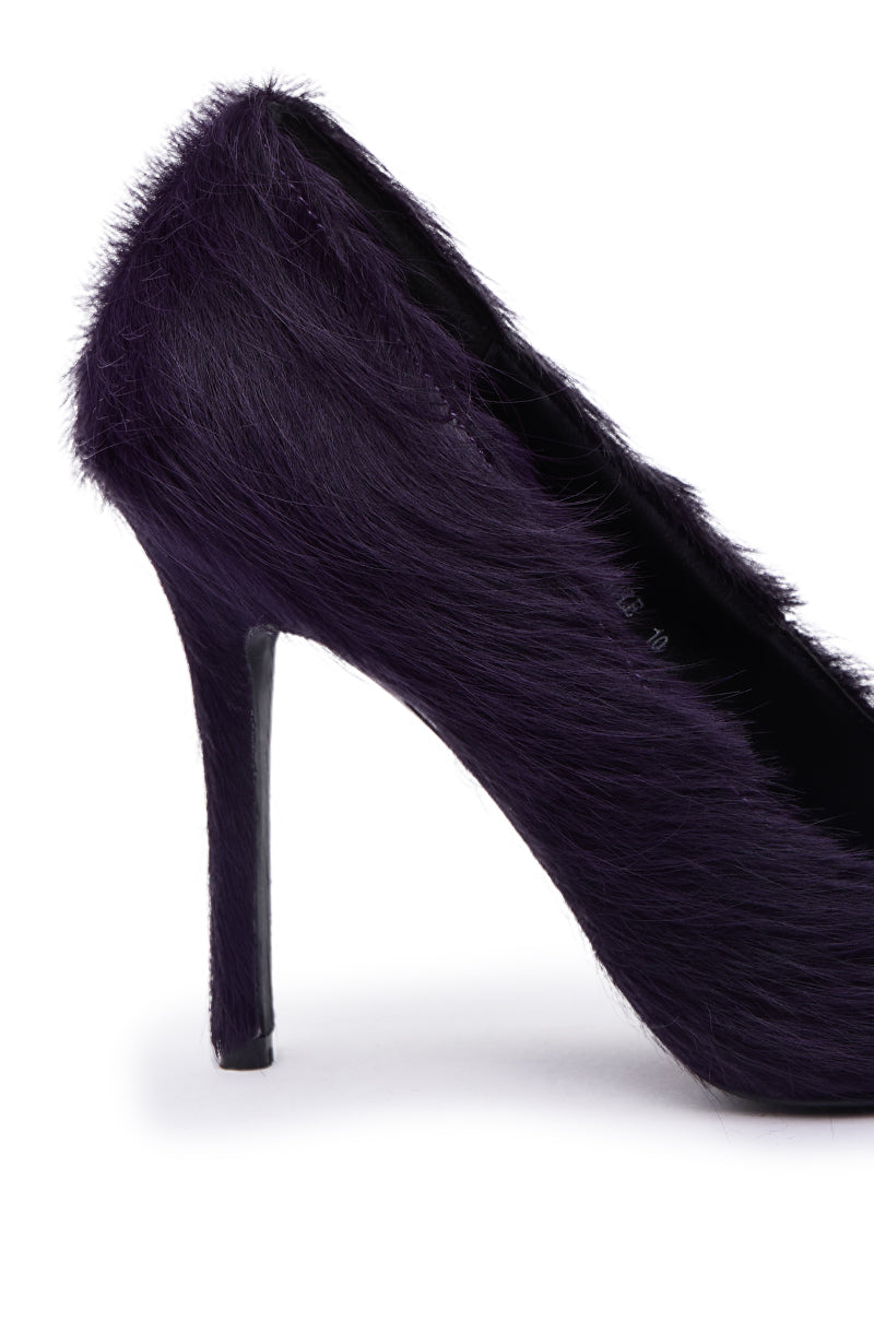 AZALEA WANG ARITRA PURPLE PONY HAIR PUMP