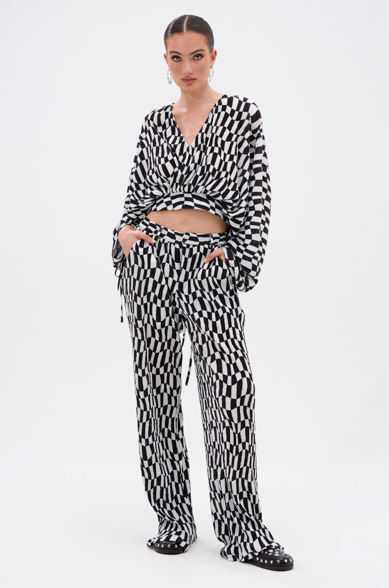 BARI CHECKERED BLOUSE