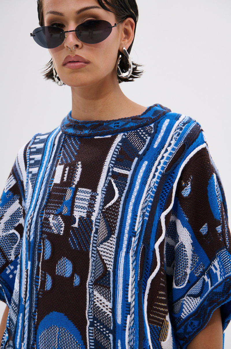PEACE AND LOVE SWEATER