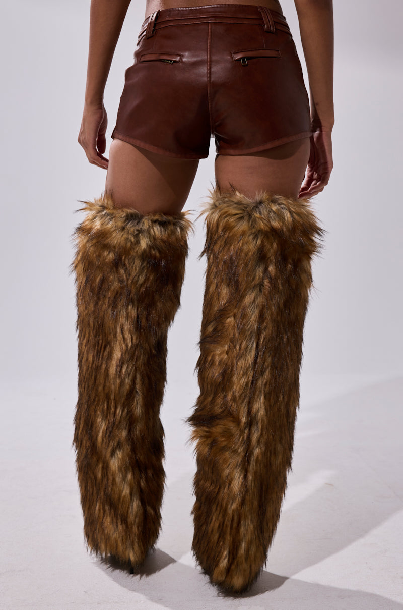 NICOLETTE FAUX LEATHER SHORT