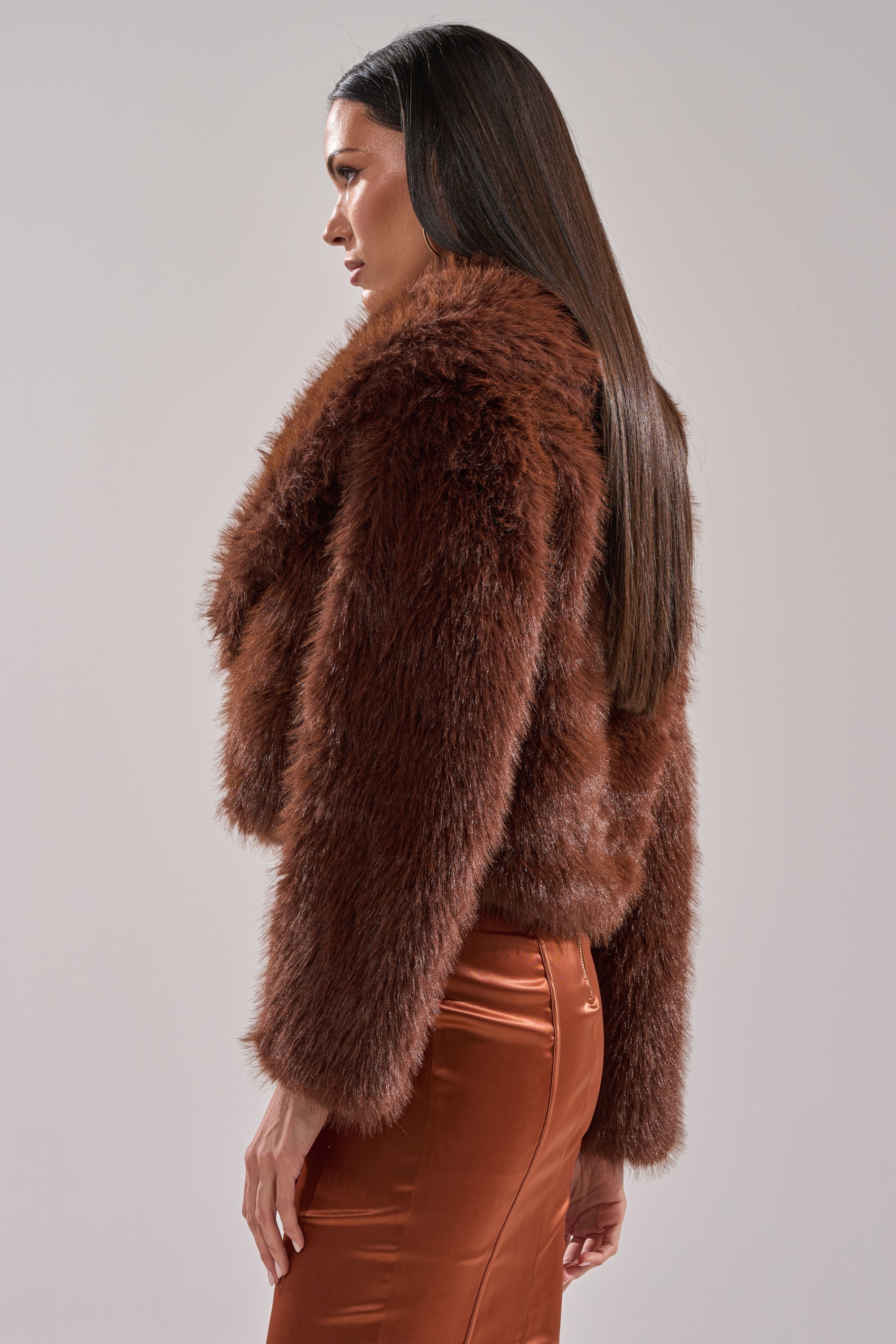 POPPY CROPPED FAUX FUR IN BROWN