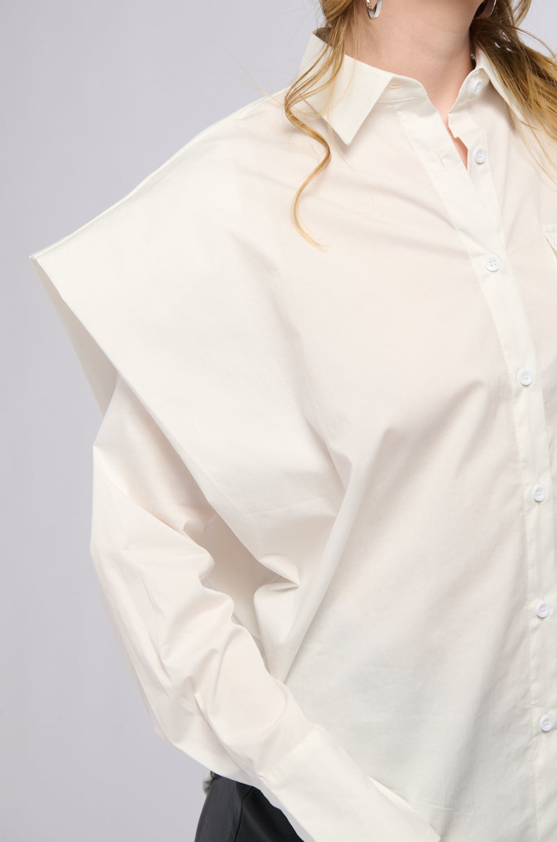 HIGH POINTED SHOULDER BUTTON DOWN POPLIN SHIRT