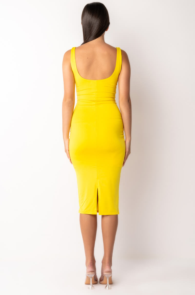 HOLDIN ME TIGHT MIDI DRESS