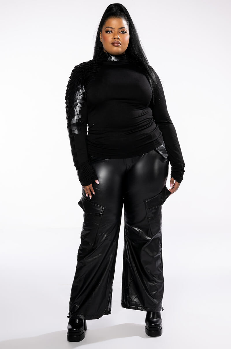 PLUS NASTASIA SCALE TOP
